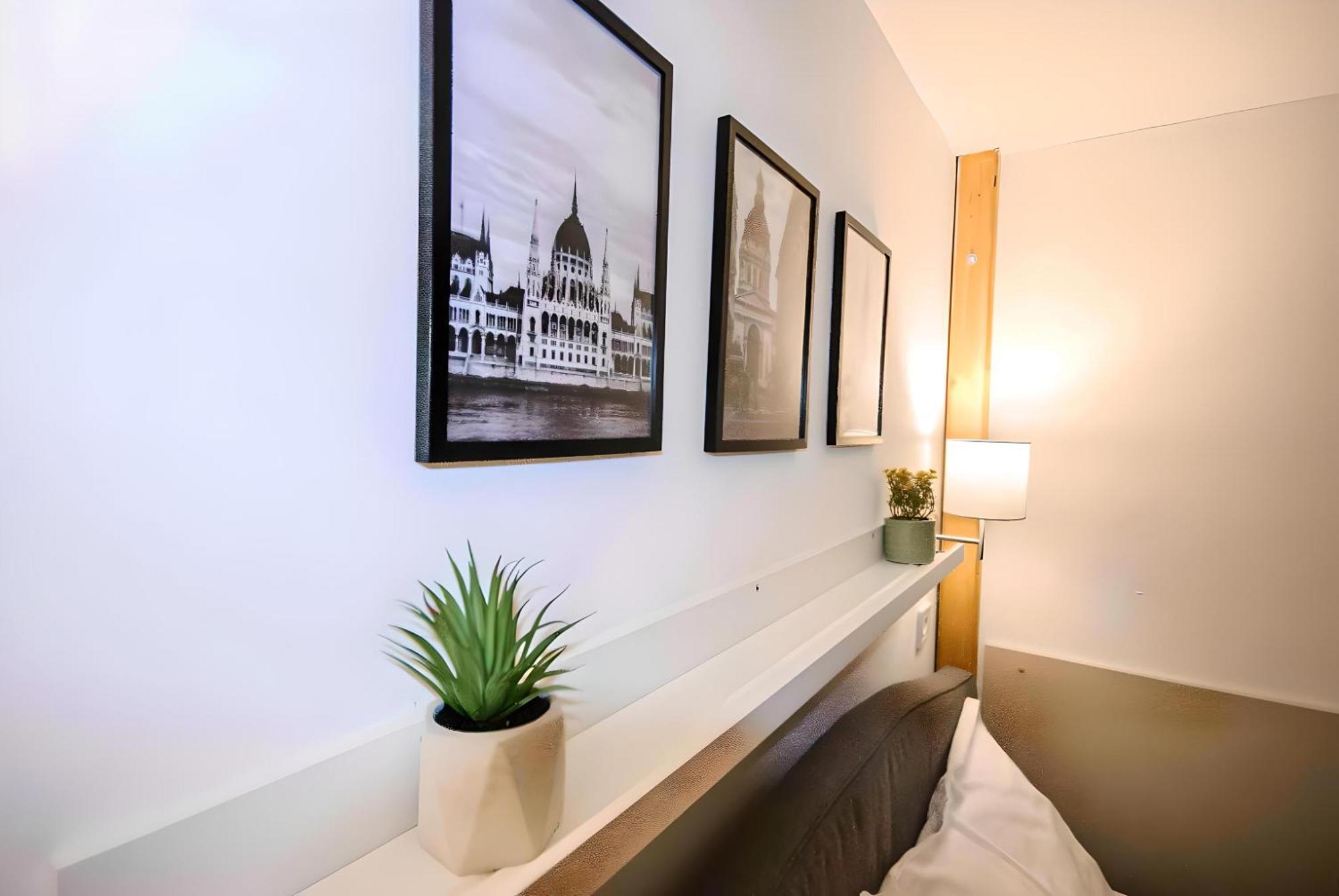 R172 Elitehost Raday Studio Apartment Budapest Exterior photo